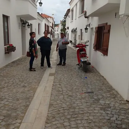 بيت ضيافة Efes غومولدور